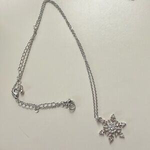Silver Snowflake Pendant Necklace